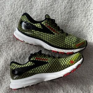 Brooks Launch 3 Women's Running Shoe Tokyo Dragon Edition Size 8